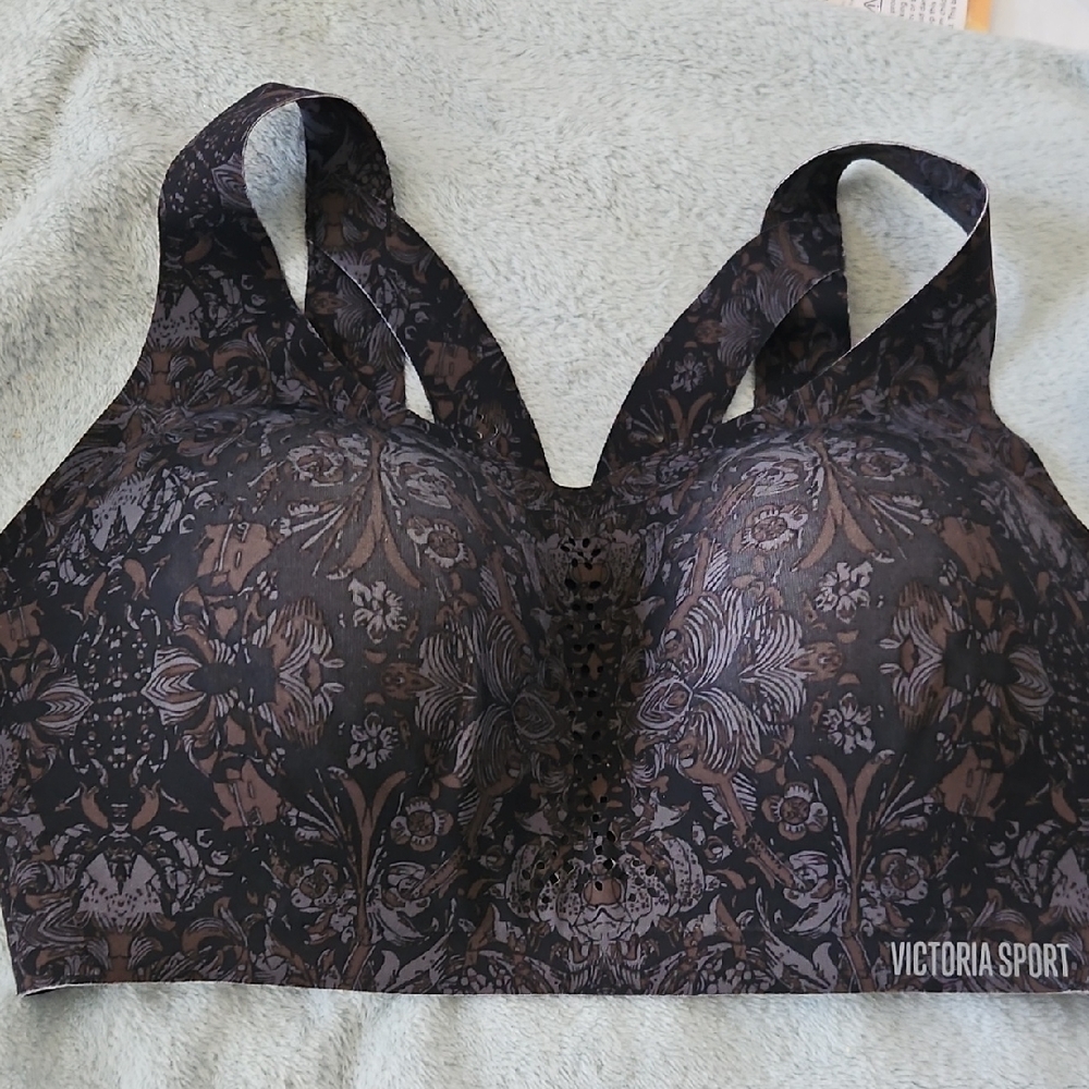 Victoria Sport Black Floral Sports Bra